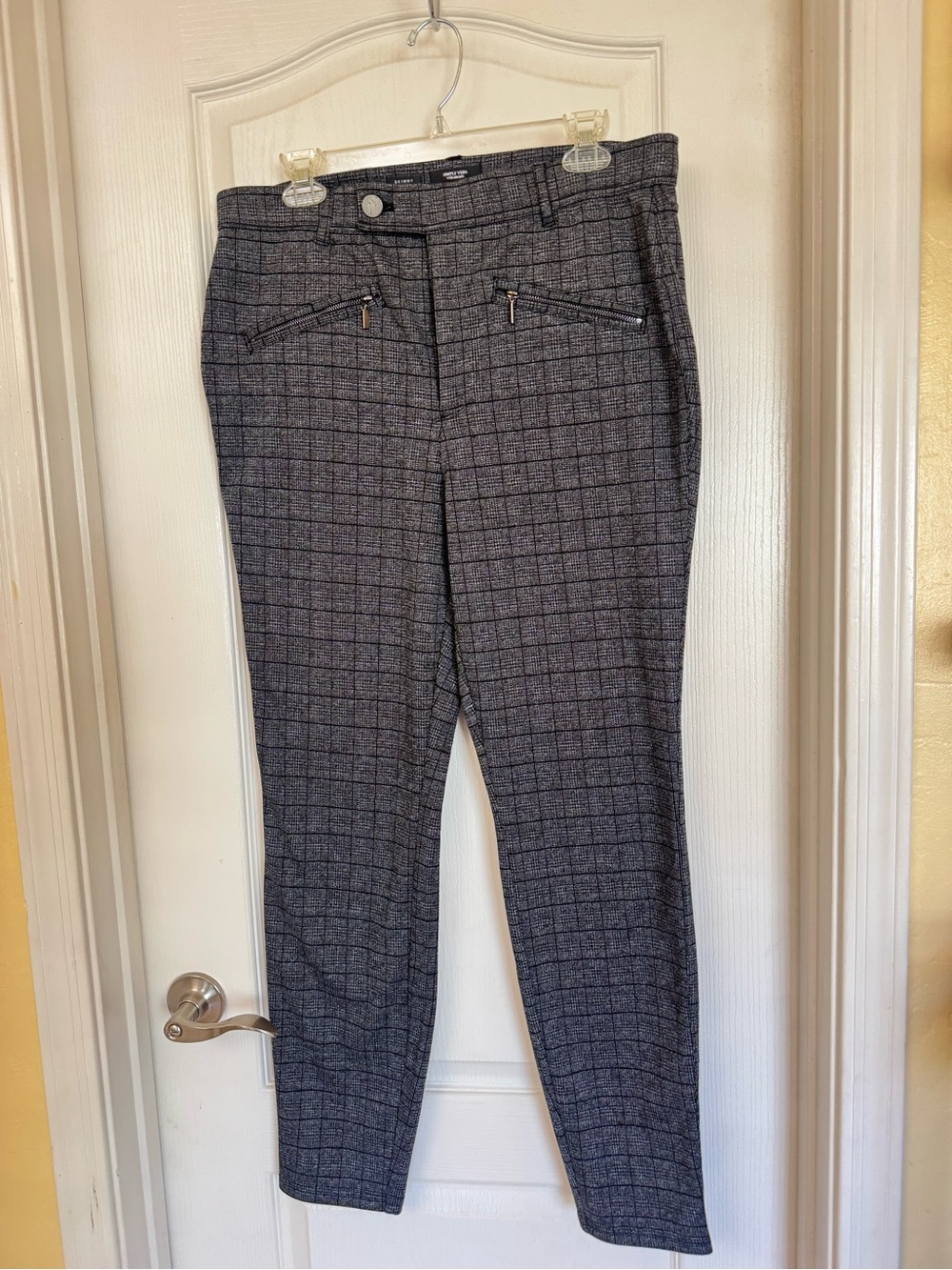 Simply Vera Vera Wang Women’s Gray Windowpane Dress Pants